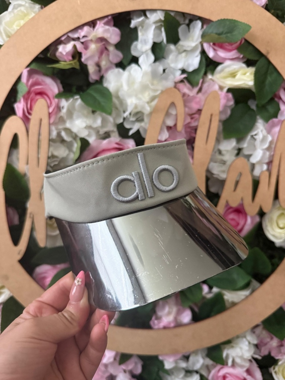 ALO Yoga Silver Mirrored Visor with Light Greenish Band